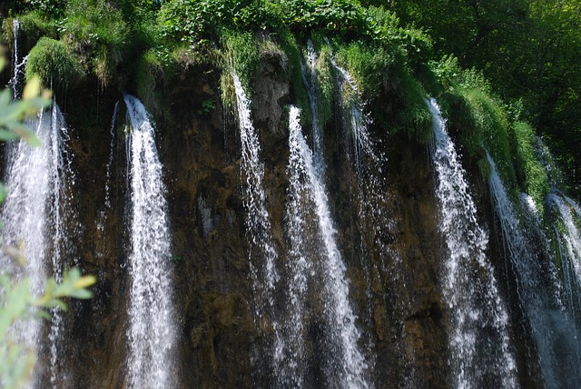 chorvatské vodopády.jpg